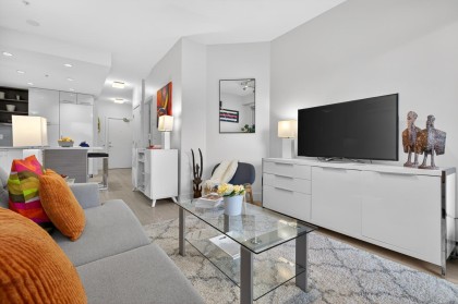 Photo 3 at 306 - 1628 W 4th Avenue, False Creek, Vancouver West