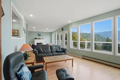 Photo 20 at 2341 Caledonia Avenue, Deep Cove, North Vancouver