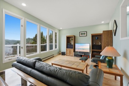 Photo 19 at 2341 Caledonia Avenue, Deep Cove, North Vancouver
