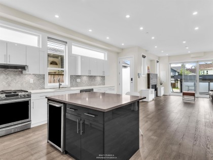 Photo 8 at 409 W Keith Road, Lower Lonsdale, North Vancouver