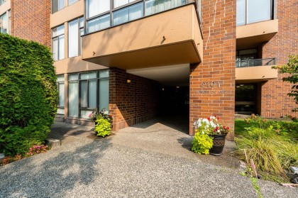 Photo 3 at 309 - 2101 Mcmullen Avenue, Quilchena, Vancouver West