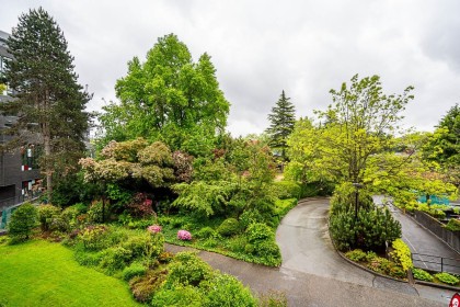 Photo 33 at 309 - 2101 Mcmullen Avenue, Quilchena, Vancouver West