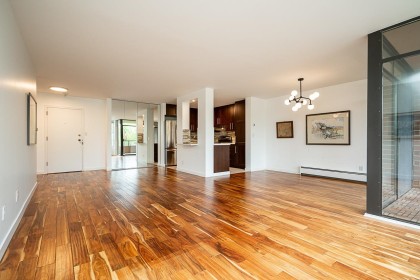 Photo 15 at 309 - 2101 Mcmullen Avenue, Quilchena, Vancouver West