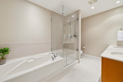 Photo 22 at 305 - 4759 Valley Drive, Quilchena, Vancouver West