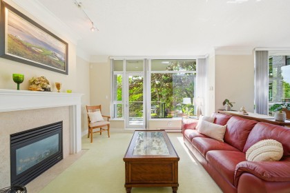 Photo 9 at 305 - 4759 Valley Drive, Quilchena, Vancouver West