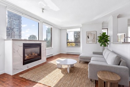 Photo 3 at 601 - 1003 Pacific Street, West End VW, Vancouver West