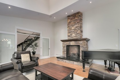 Photo 7 at 352 St. James Crescent, British Properties, West Vancouver