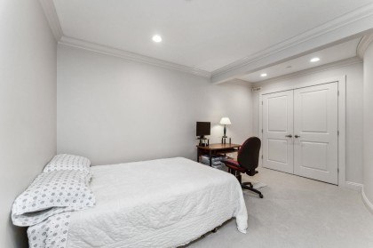 Photo 32 at 352 St. James Crescent, British Properties, West Vancouver