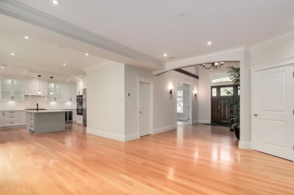Photo 14 at 352 St. James Crescent, British Properties, West Vancouver