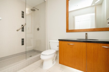 Photo 18 at 502 - 3335 Cypress Place, Cypress Park Estates, West Vancouver