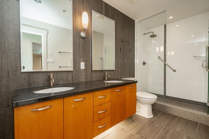 Photo 11 at 502 - 3335 Cypress Place, Cypress Park Estates, West Vancouver