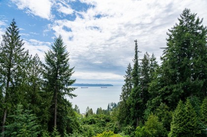 Photo 25 at 502 - 3335 Cypress Place, Cypress Park Estates, West Vancouver