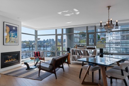 Photo 5 at 501 - 1199 Marinaside Crescent, Yaletown, Vancouver West