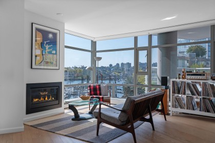 Photo 8 at 501 - 1199 Marinaside Crescent, Yaletown, Vancouver West