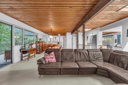 Photo 13 at 977 Belvedere Drive, Canyon Heights NV, North Vancouver