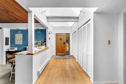 Photo 4 at 977 Belvedere Drive, Canyon Heights NV, North Vancouver