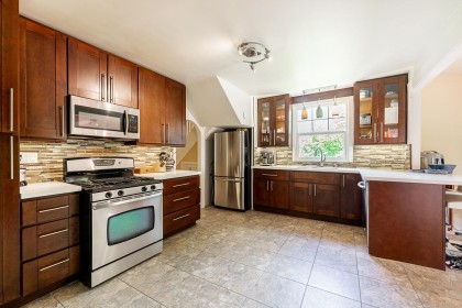 Photo 11 at 264 W Queens Road, Upper Lonsdale, North Vancouver