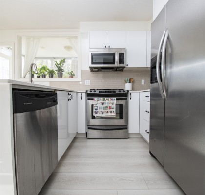 Photo 6 at 204 - 2483 Spruce Street, Fairview VW, Vancouver West