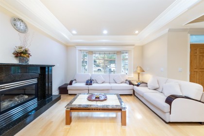 Photo 2 at 260 W 63rd Avenue, Marpole, Vancouver West