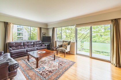 Photo 2 at 502 - 2409 W 43rd Avenue, Kerrisdale, Vancouver West