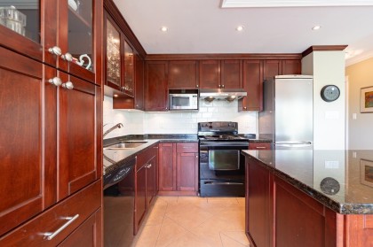 Photo 11 at 502 - 2409 W 43rd Avenue, Kerrisdale, Vancouver West