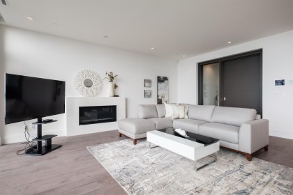 Photo 7 at 302 - 2958 Burfield Place, Cypress Park Estates, West Vancouver