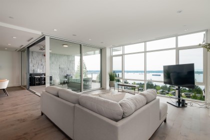 Photo 9 at 302 - 2958 Burfield Place, Cypress Park Estates, West Vancouver