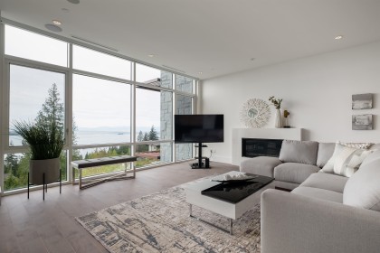 Photo 11 at 302 - 2958 Burfield Place, Cypress Park Estates, West Vancouver