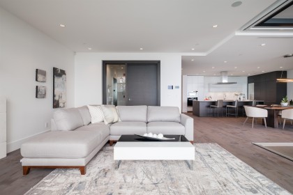 Photo 8 at 302 - 2958 Burfield Place, Cypress Park Estates, West Vancouver