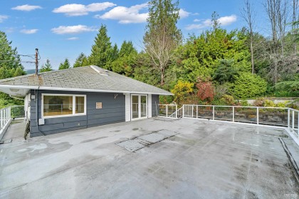 Photo 16 at 2615 Skilift Place, Chelsea Park, West Vancouver