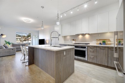 Photo 1 at 306 - 625 E 3rd Street, Lower Lonsdale, North Vancouver