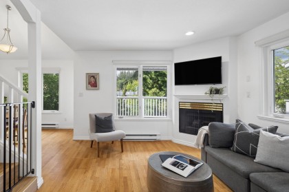 Photo 2 at 207 - 1518 Bowser Avenue, Norgate, North Vancouver