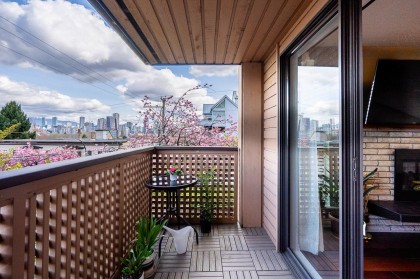 Photo 23 at 209 - 2211 W 2nd Avenue, Kitsilano, Vancouver West