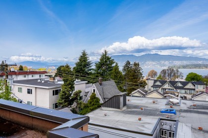 Photo 33 at 209 - 2211 W 2nd Avenue, Kitsilano, Vancouver West