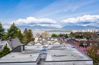 Photo 31 at 209 - 2211 W 2nd Avenue, Kitsilano, Vancouver West