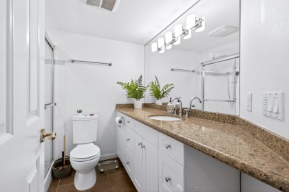 Photo 23 at 202 - 2057 W 3rd Avenue, Kitsilano, Vancouver West