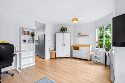 Photo 13 at 202 - 2057 W 3rd Avenue, Kitsilano, Vancouver West