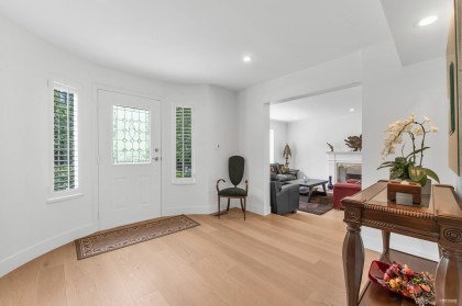 Photo 2 at 441 Inglewood Avenue, Cedardale, West Vancouver