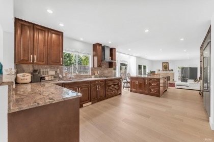 Photo 9 at 441 Inglewood Avenue, Cedardale, West Vancouver