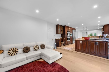 Photo 14 at 441 Inglewood Avenue, Cedardale, West Vancouver