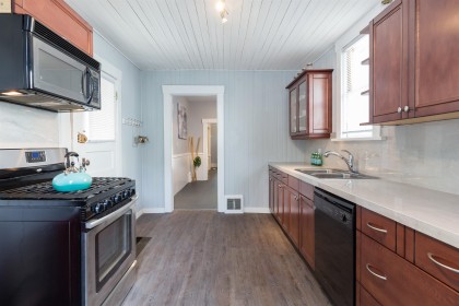 Photo 11 at 136 W 12th Avenue, Mount Pleasant VW, Vancouver West