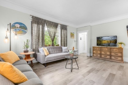 Photo 1 at 3425 W 8th Avenue, Kitsilano, Vancouver West