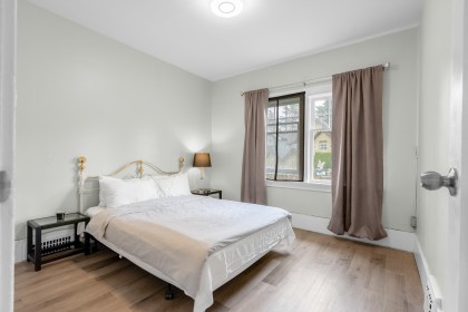Photo 10 at 3425 W 8th Avenue, Kitsilano, Vancouver West
