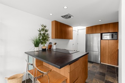 Photo 5 at 9 - 1934 Barclay Street, West End VW, Vancouver West