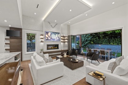 Photo 2 at 920 Melbourne Avenue, Edgemont, North Vancouver