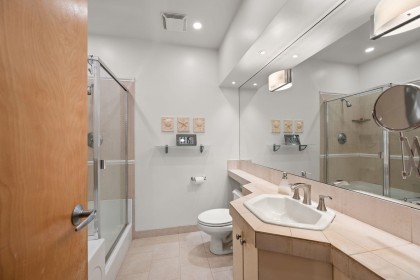 Photo 13 at 202 - 1750 W 2nd Avenue, False Creek, Vancouver West