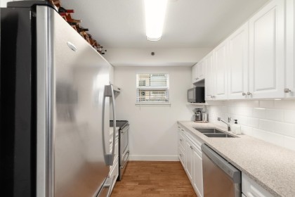 Photo 17 at 14 - 1350 W 6th Avenue, Fairview VW, Vancouver West