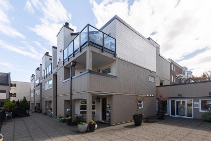 Photo 4 at 14 - 1350 W 6th Avenue, Fairview VW, Vancouver West