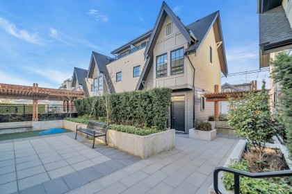 Photo 1 at 7901 Oak Street, Marpole, Vancouver West