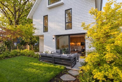 Photo 1 at 2 - 2830 Musqueamview Street, Kitsilano, Vancouver West